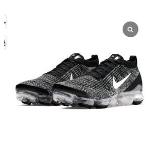 Nike Air VaporMax Flyknit 3 Oreo size 9.5 new